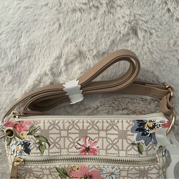 Time and Thru NWOT Brand New Adjustable Shoulder Bag - Picture 4 of 17